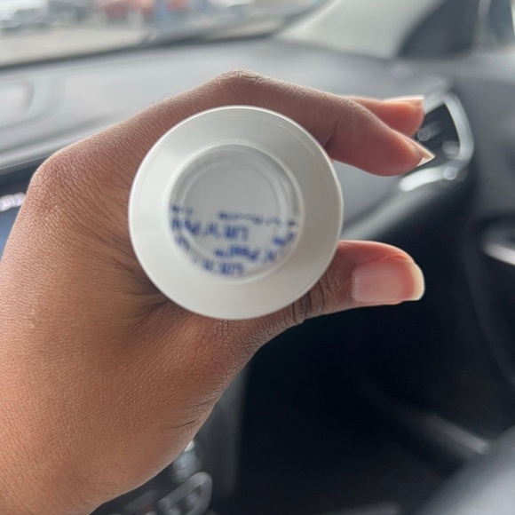 Victoria’s secret XO, Victoria hand lotion new 3.4 oz - Picture 2 of 2